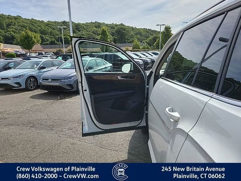 New 2026 Volkswagen Atlas SE image 25