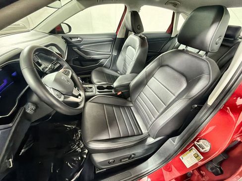 Used 2023 Volkswagen Jetta SE image 13