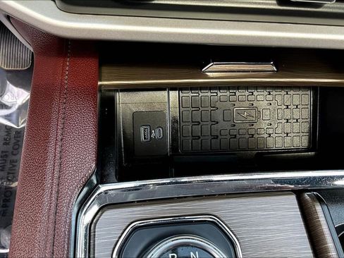 Used 2022 Ford Expedition Limited AWD/4WD image 18