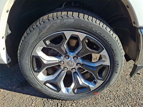 Used 2023 RAM 1500 Limited image 8