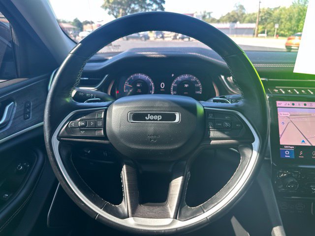 Used 2022 Jeep Grand Cherokee L Limited AWD/4WD image 32