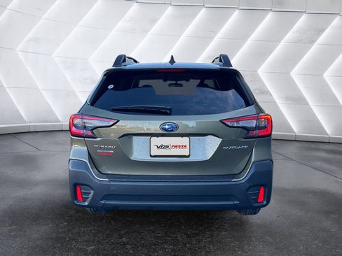 Used 2020 Subaru Outback Premium image 5