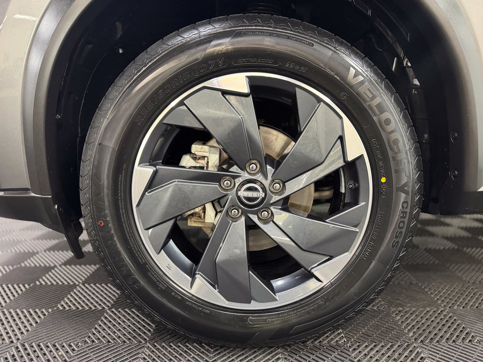 Certified 2024 Nissan Rogue SV AWD/4WD image 10
