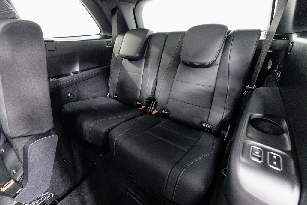 Certified 2026 Mercedes-Benz GLS 450 4MATIC image 30