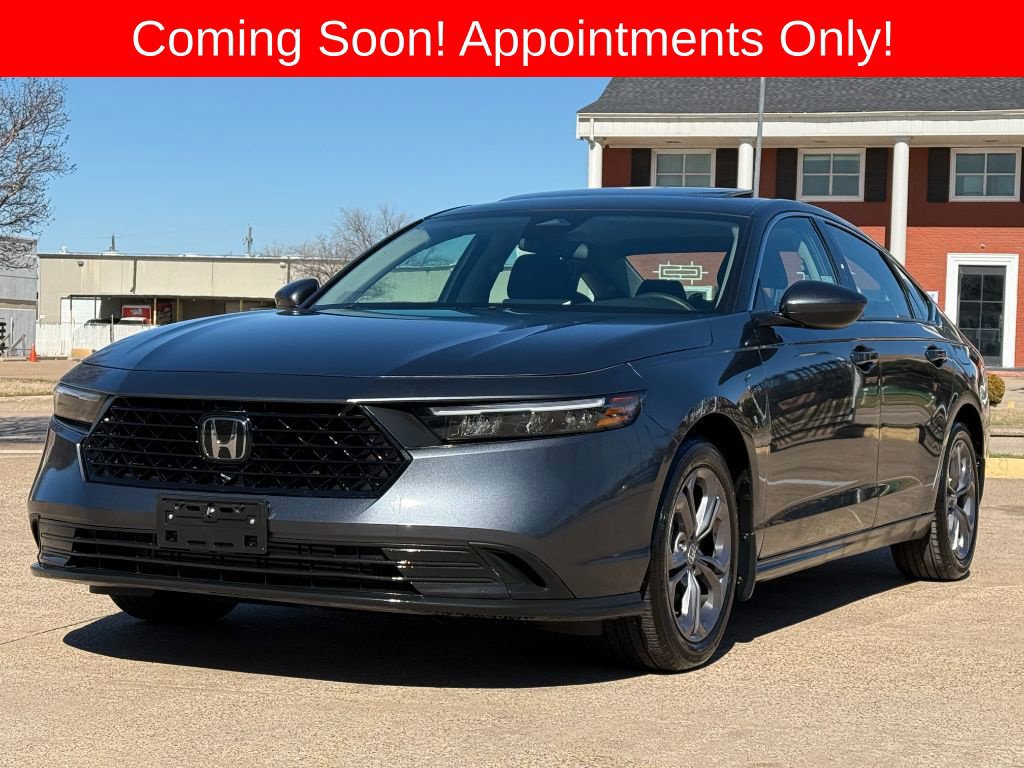 Used 2023 Honda Accord EX image 1