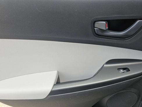 Certified 2023 Hyundai Kona SEL FWD image 14