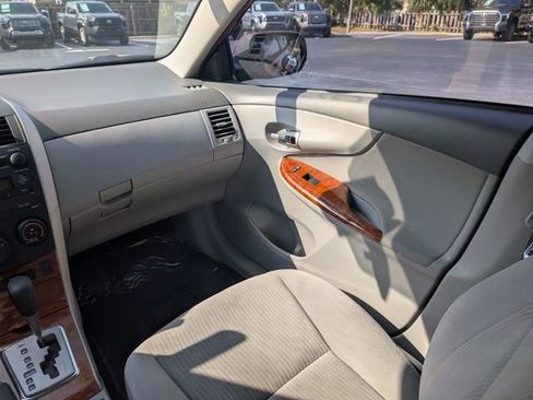 Used 2009 Toyota Corolla XLE FWD image 16