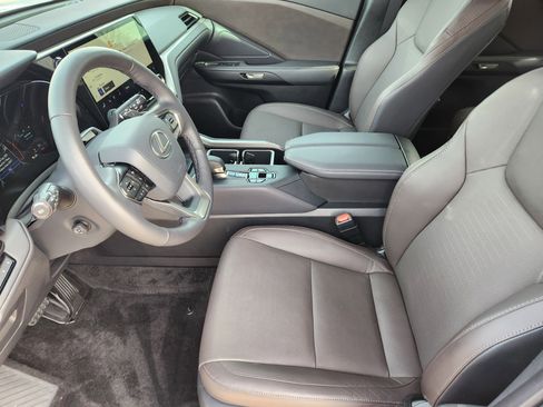 Used 2025 Lexus TX 350 AWD w/ Technology Package image 14