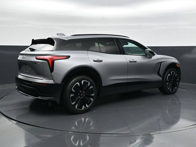 Used 2024 Chevrolet Blazer EV RS AWD/4WD image 2
