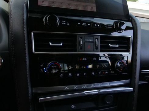 Used 2023 Nissan Armada Platinum w/ Captain's Chairs Package RWD image 17
