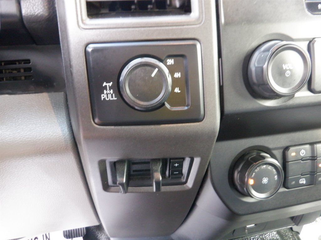 Used 2022 Ford F250 XL w/ Power Equipment Group AWD/4WD image 15