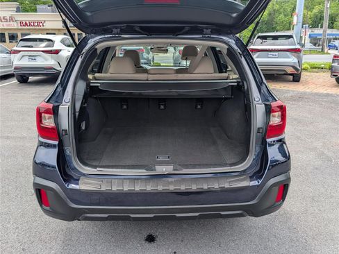 Used 2018 Subaru Outback 2.5i Premium AWD/4WD image 10