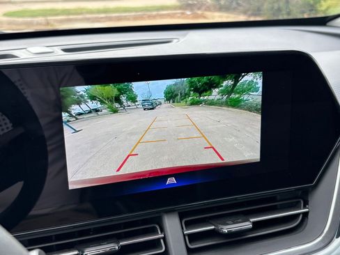 Used 2025 Chevrolet Trax LT image 27