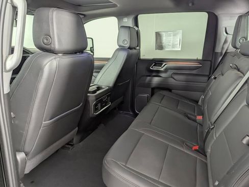 Used 2025 GMC Sierra 2500 Denali w/ Technology Package AWD/4WD image 16