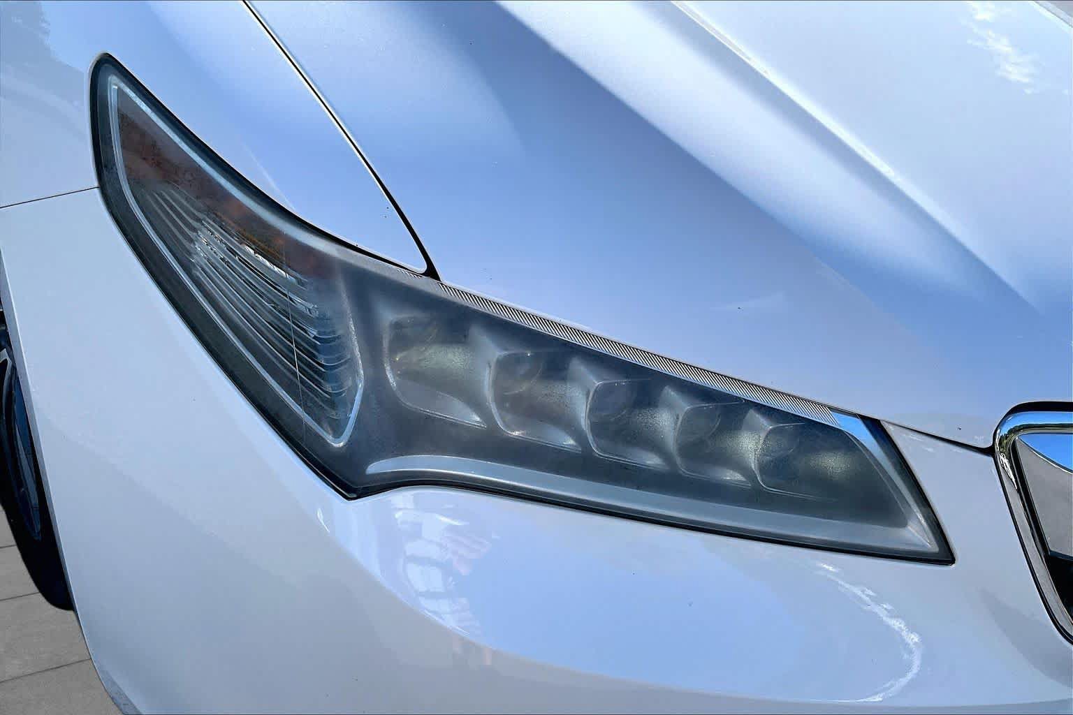 Used 2016 Acura TLX w/ Technology Package FWD image 10