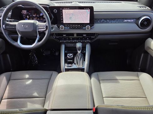 Used 2025 Chevrolet Colorado ZR2 w/ Technology Package image 13