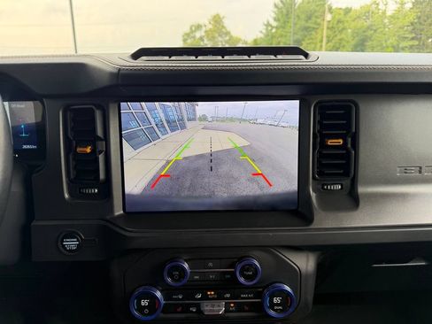 Used 2024 Ford Bronco Badlands AWD/4WD image 12