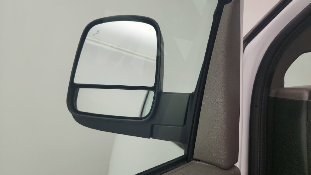 Used 2025 Chevrolet Express 3500 LT w/ LT Preferred Equipment Group RWD image 15