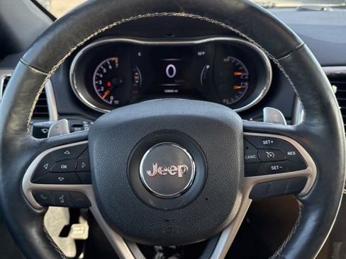 Used 2017 Jeep Grand Cherokee Limited w/ Luxury Group II image 17