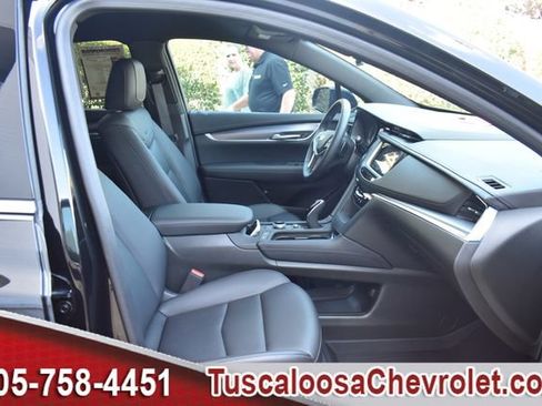 Used 2025 Cadillac XT5 Luxury w/ LPO, Floor Liner Package FWD image 26