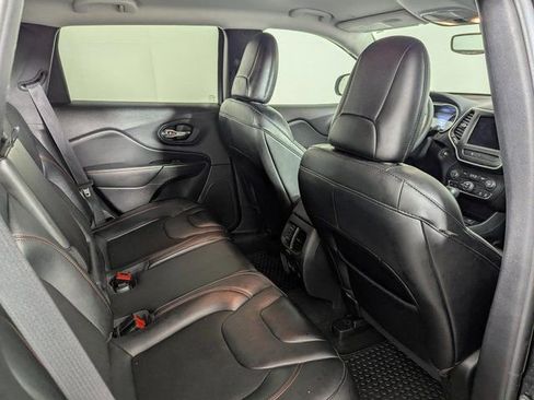 Used 2022 Jeep Cherokee Trailhawk image 21