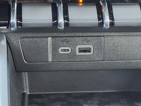 New 2025 Chevrolet Colorado Z71 w/ Midnight Edition image 19