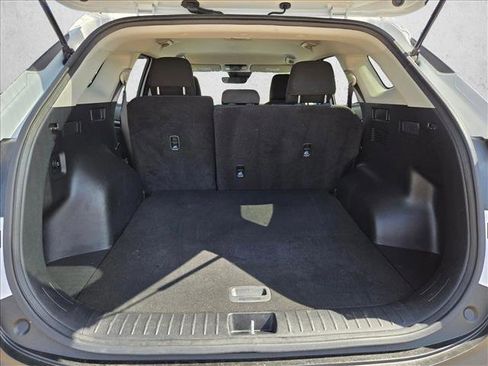 Used 2025 Kia Sportage LX FWD image 6