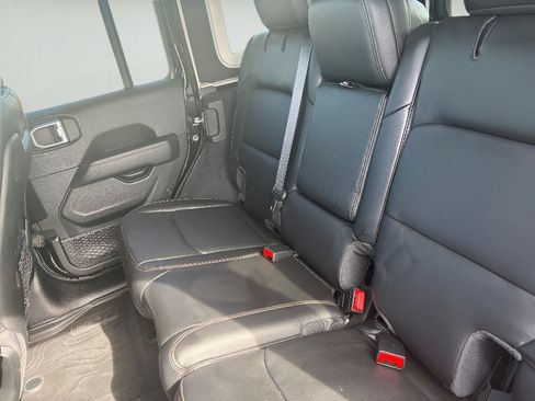 Used 2023 Jeep Wrangler Unlimited Rubicon 392 AWD/4WD image 9