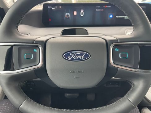 Certified 2025 Ford Expedition Max Active image 18