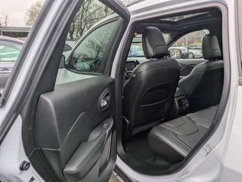 Used 2021 Jeep Cherokee High Altitude image 7