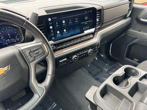 Certified 2022 Chevrolet Silverado 1500 LT image 17