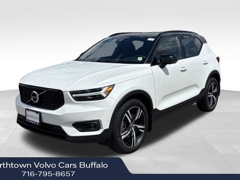 Used 2019 Volvo XC40 T5 R-Design AWD/4WD image 1
