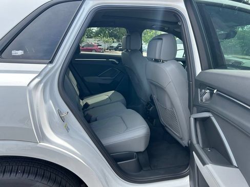 Used 2025 Audi Q3 2.0T Premium w/ Convenience Package AWD/4WD image 54