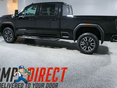 Used 2022 GMC Sierra 2500 AT4 w/ AT4 Preferred Package AWD/4WD image 10