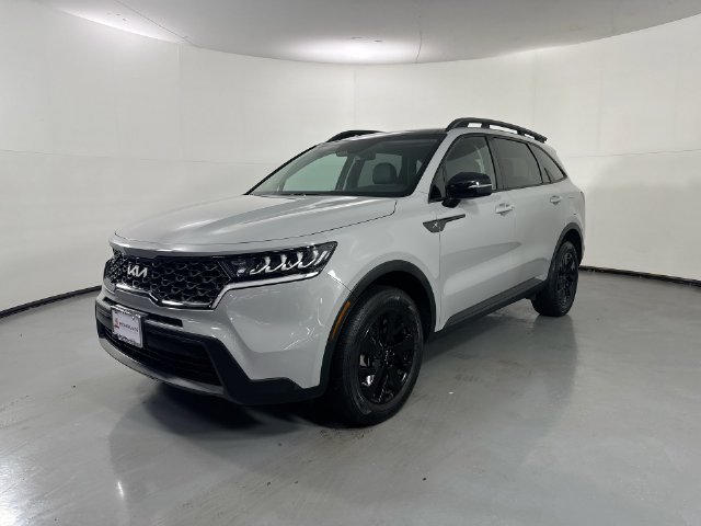 Used 2023 Kia Sorento S w/ Panoramic Sunroof Package AWD/4WD image 2