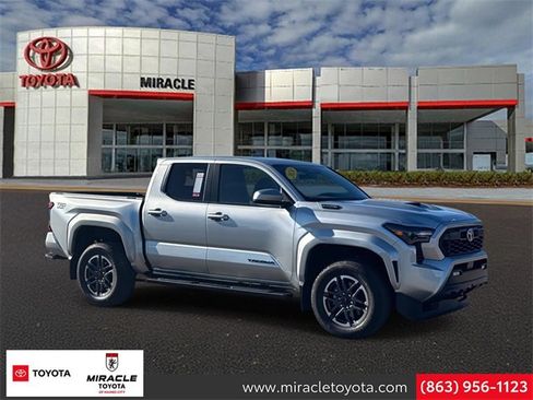 Used 2024 Toyota Tacoma TRD Sport image 1