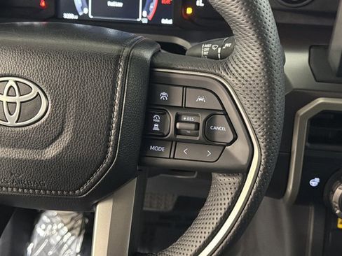 Used 2024 Toyota Tacoma SR5 AWD/4WD image 18