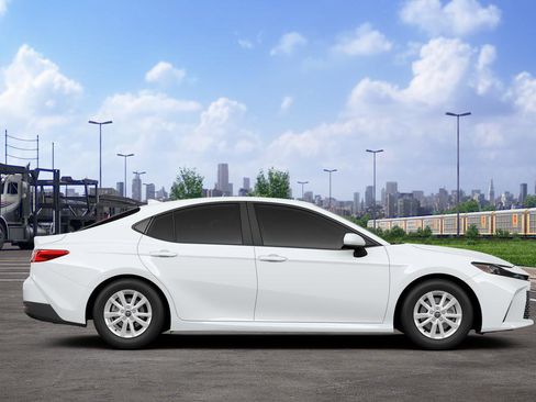 New 2026 Toyota Camry LE FWD image 14