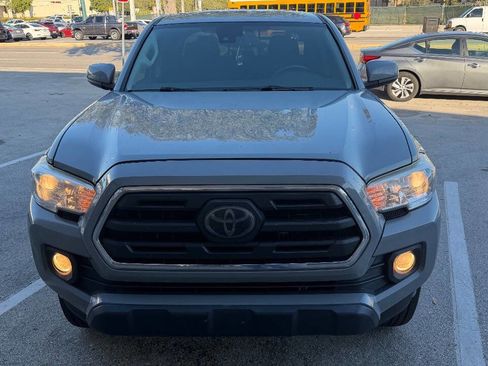 Used 2019 Toyota Tacoma SR5 image 2