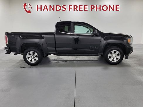 Used 2018 GMC Canyon SLE w/ SLE Convenience Package image 2