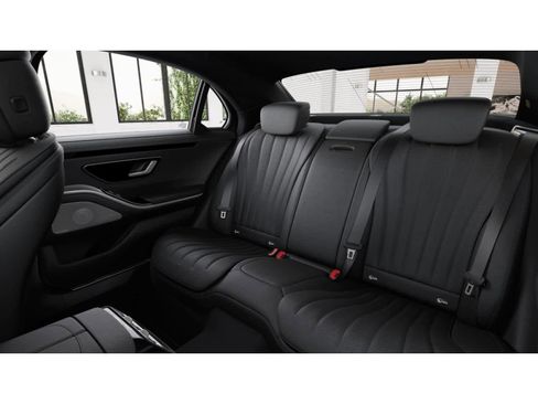 New 2026 Mercedes-Benz S 500 4MATIC image 4