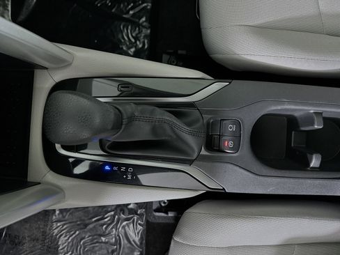 Used 2024 Toyota Corolla Cross L image 21