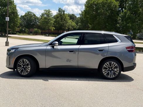 New 2026 BMW X3 xDrive30i w/ Premium Package AWD/4WD image 3