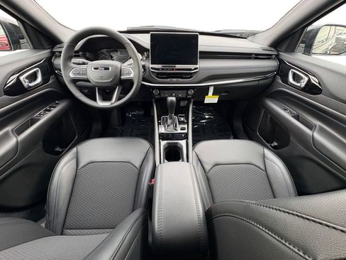 New 2026 Jeep Compass Latitude image 20