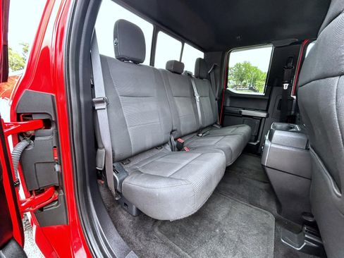 Used 2017 Ford F150 XLT w/ Equipment Group 302A Luxury AWD/4WD image 18