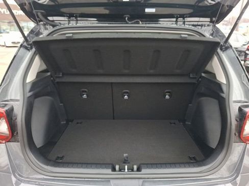 Certified 2026 Hyundai Venue SEL FWD image 28