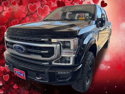 Used 2020 Ford F350 Platinum w/ Tremor Off-Road Package image 3