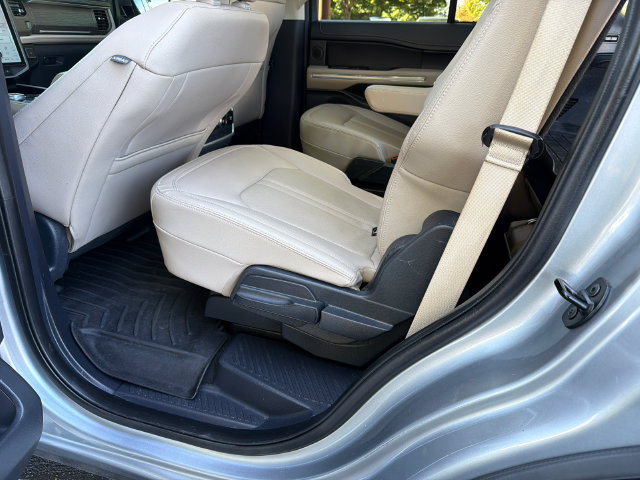 Used 2024 Ford Expedition Limited AWD/4WD image 21