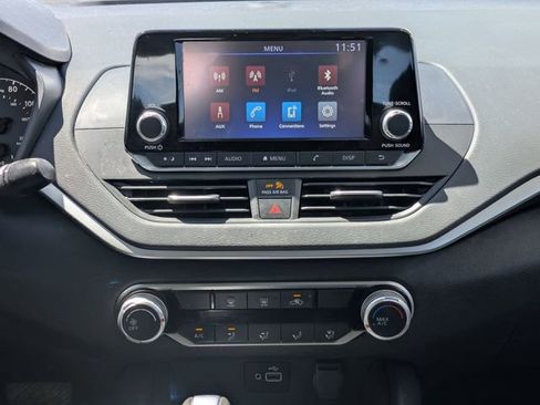 Used 2023 Nissan Altima 2.5 S FWD image 19