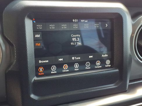 Used 2023 Jeep Wrangler Unlimited Sport AWD/4WD image 22